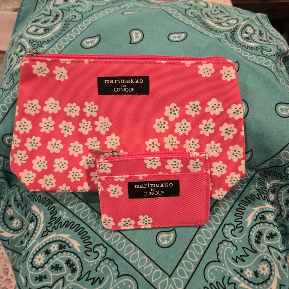 Marimekko Handbags - Marimekko Pink and White Floral Pouch Set